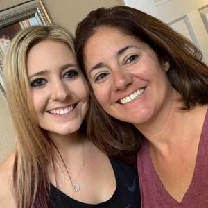 Meet your Posher, Lori